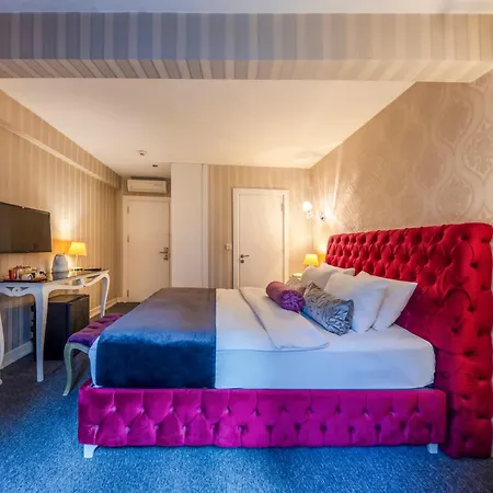 In Pera Boutique Hotel *